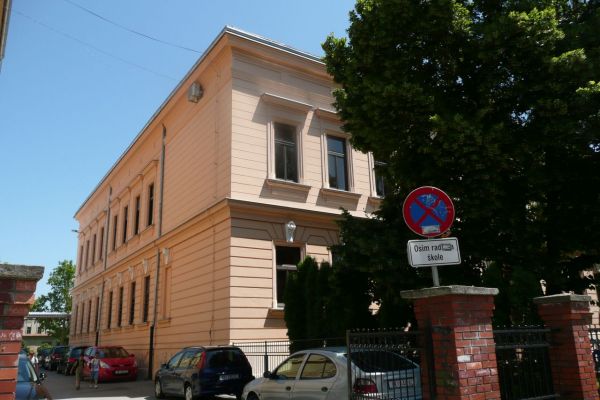 Osnovna škola Josipa Kozarca, Vinkovci